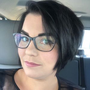 Meet your Posher, Candice